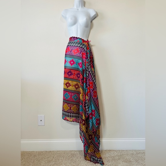 Large Abstract Geometric Rectangle Versatile Wear Scarf - Picture 11 of 14